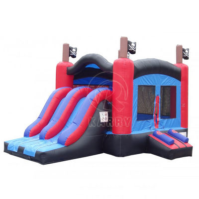 Persoonlijk gemaakt PVC opblaasbaar huis met glijbaan springend springkasteel voor feest verhuur kind speelgoed spel met blazer