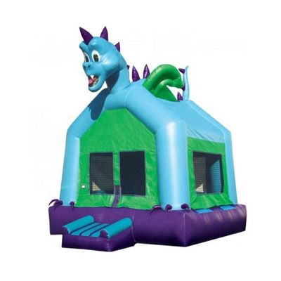 Op maat gemaakte kleurrijke PVC opblaasbare springkasteel met waterglijbaan reparatie kits inbegrepen