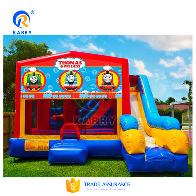 Drie giraffe glijbanen combinatie met obstakel air bounce huis commercieel opblaasbaar