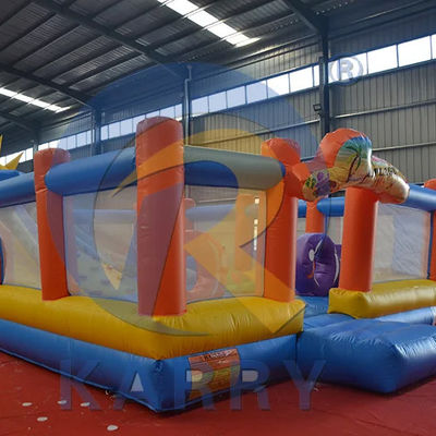 Draagbare PVC-slide met obstakelbaan en opblaasbare klimmuur