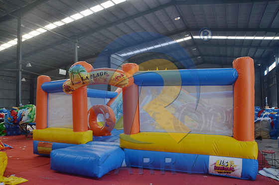 Draagbare PVC-slide met obstakelbaan en opblaasbare klimmuur