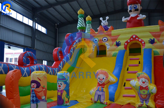 Gepersonaliseerde kleur Commerciële kwaliteit Buitenopblaasbare Mario Theme Bouncer Slide Combo