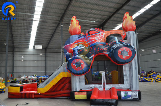 Breng je feest naar een hoger niveau met ons opblaasbare springkasteel en glijcombo.