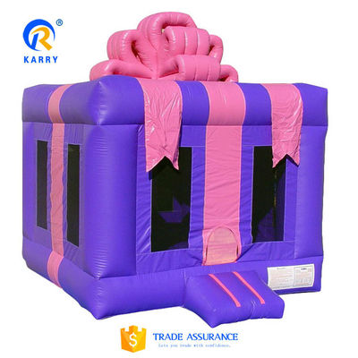 Kenmerken PORTABLE opblaasbaar Fancy Gift Box Water Jumper Bouncer Huis te koop