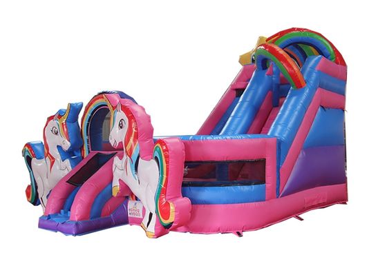 Geslachtsneutrale opblaasbare kastel springglijbaan perfect voor commerciële feestverhuur