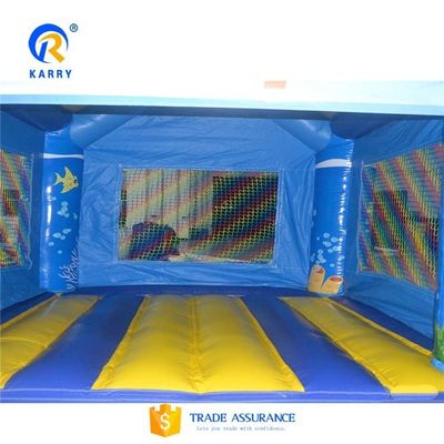 Ervaar de opwinding van de onderwaterwereld met onze opblaasbare trampoline