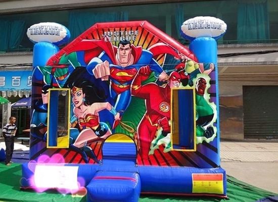 Professionele OEM service opblaasbare Justice League Bouncy Castle voor 14 jaar