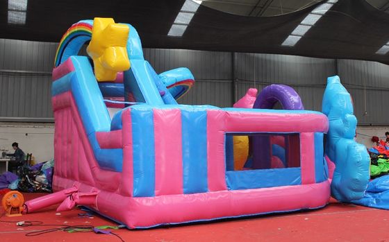Commercieel feest verhuur 5x5.5m opblaasbaar springkasteel met glij-eenhoorn