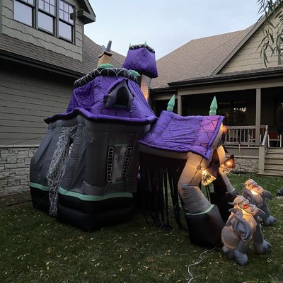 Draagbaar Halloween-thema opblaasbaar spookhuis voor volwassenen