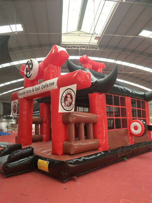 Populair pretpark opblaasbaar kasteel karate ninja krijger uitsmijter spring kasteel
