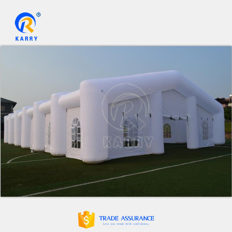 Grote opblaasbare tent van PVC-stof