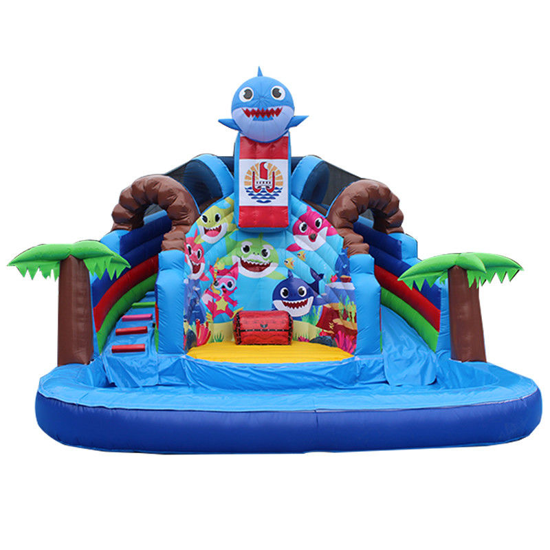 Gepersonaliseerde kleur Populaire kleine haai opblaasbare waterslide met zwembad