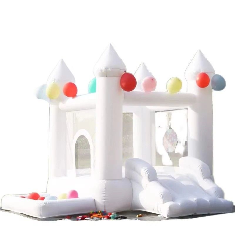 CE/EN71/EN14960 Gecertificeerde PVC-witte opblaasbare uitsmijter voor speeltuinen en feestjes