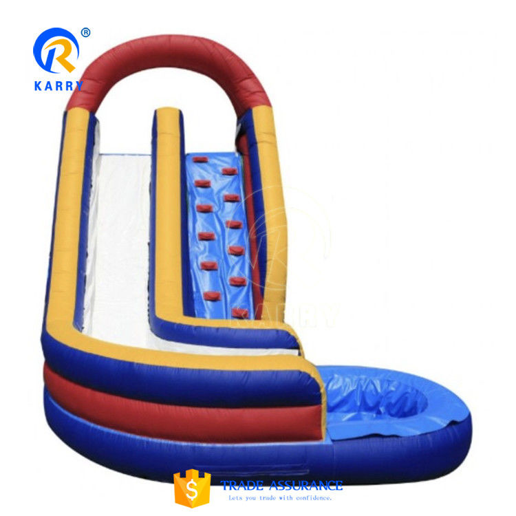Opblaasbare waterslide met zwembad voor kinderen en volwassenen