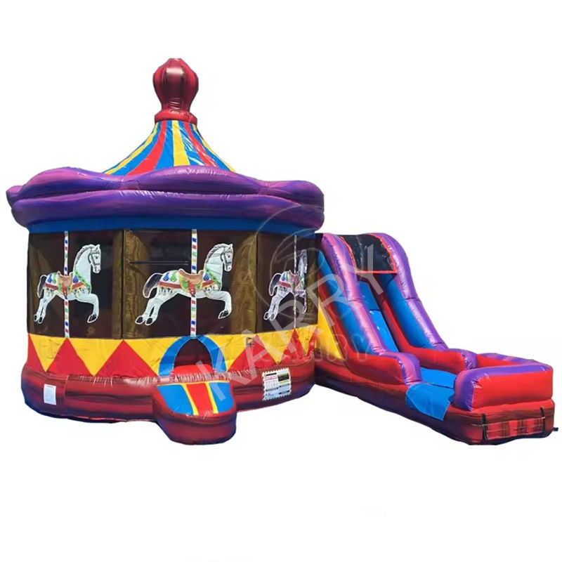 Buitenopblaasbaar springhuis met waterslide